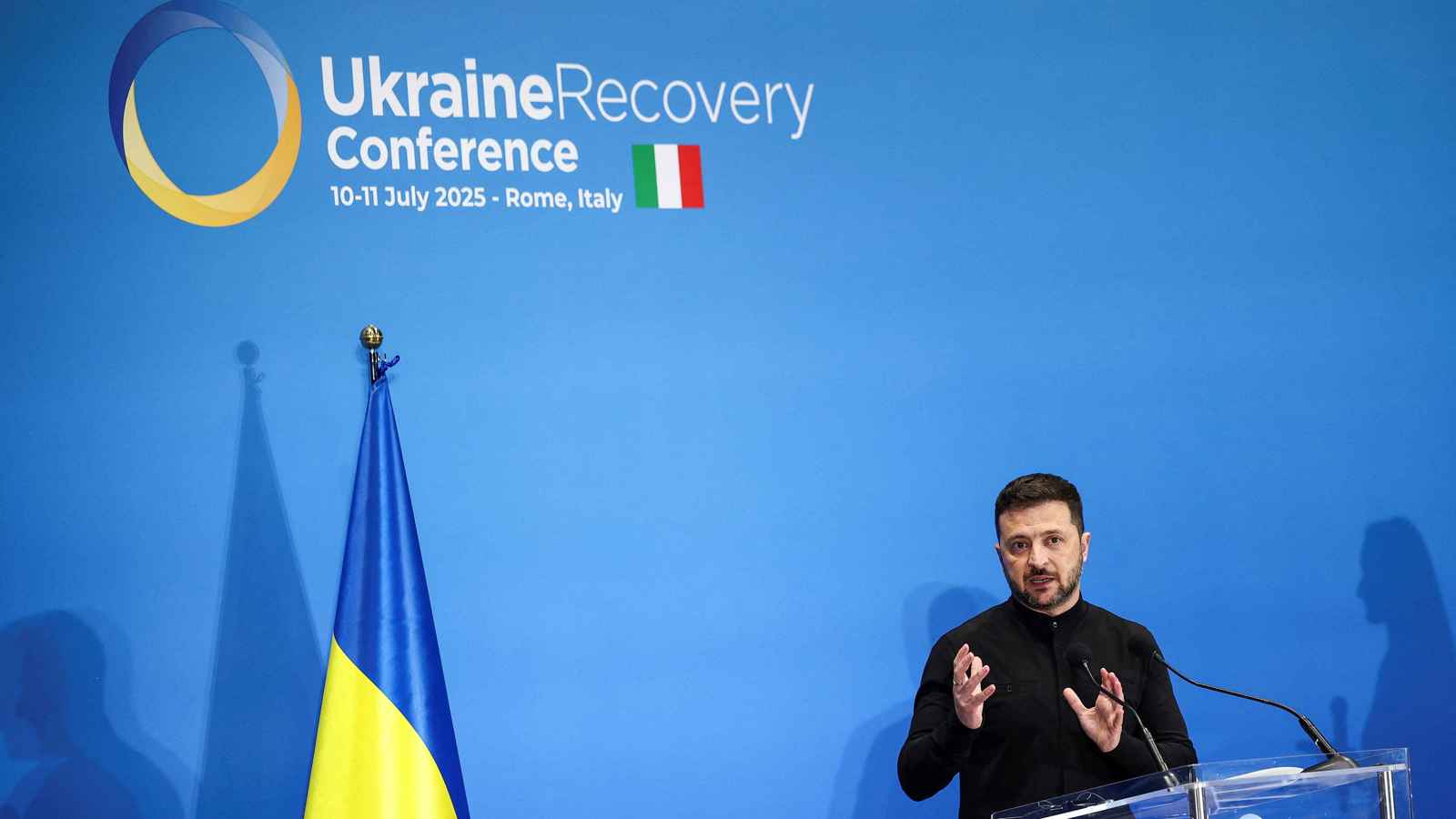 مؤتمر إعادة إعمار أوكرانيا.. وعود استثمارية تصطدم بواقع الحرب