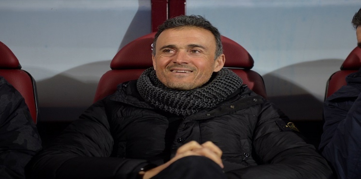 إنريكي يكشف سبب تراجع برشلونة في الدوري الإسباني