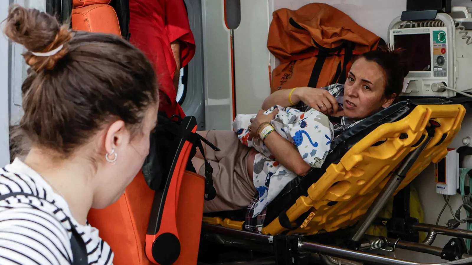 هجوم روسي على خاركيف الأوكرانية يلحق أضرارا بمستشفى للولادة