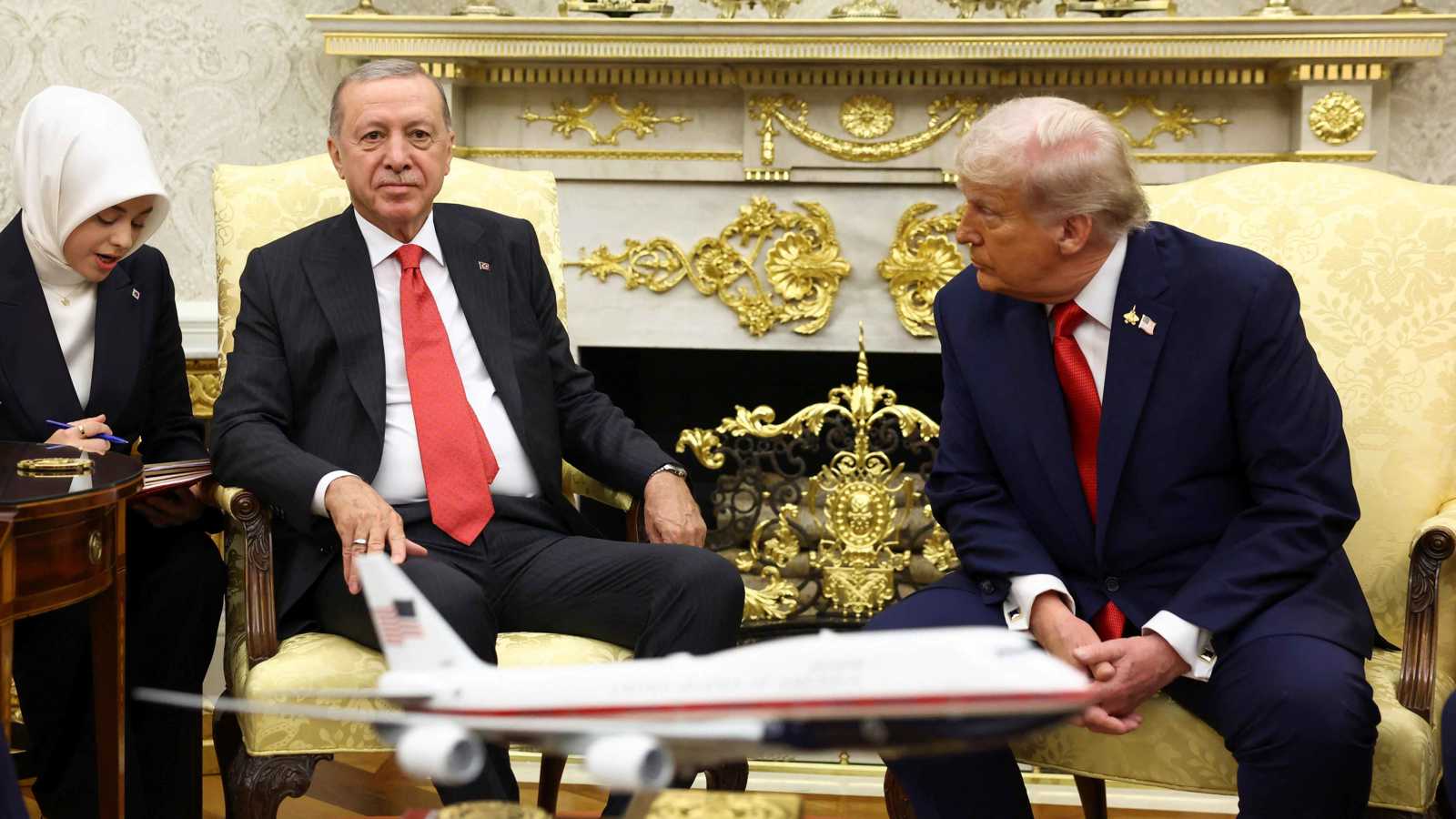 "أردوغان محترم للغاية".. ترامب يحث الرئيس التركي على وقف شراء النفط الروسي