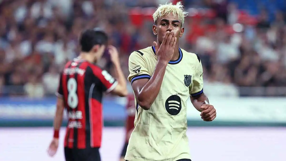 فضيحة تضرب سباق الكرة الذهبية.. دفع أموال لدعم ديمبلي على حساب لامين يامال