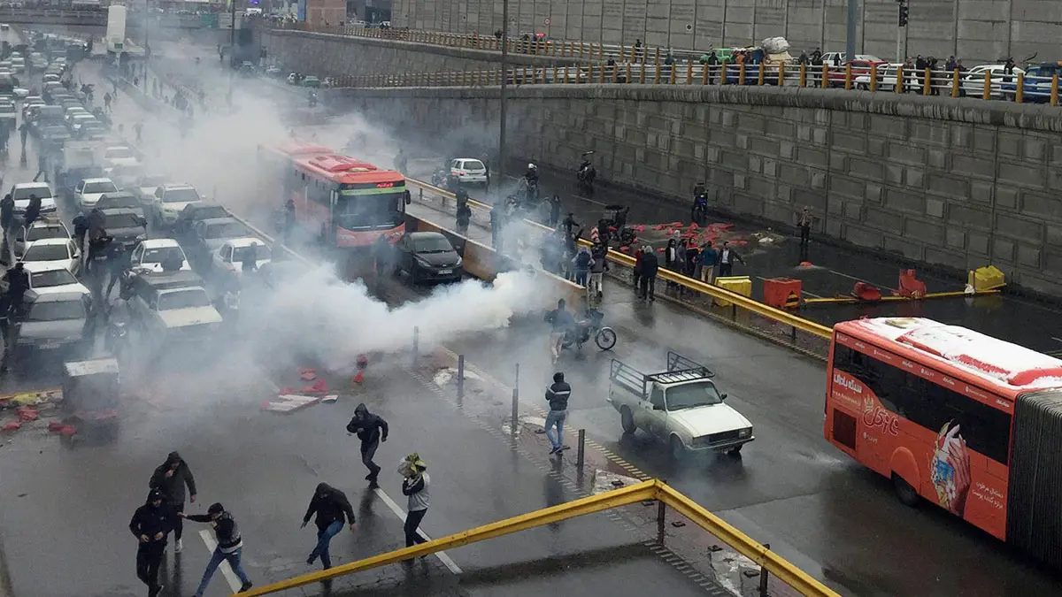 الأمن الإيراني يهدد مجددًا بقمع أي احتجاجات شعبية