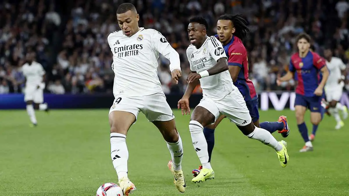 على طريقة مبابي.. ريال مدريد يقترب من صفقة مجانية مدوية