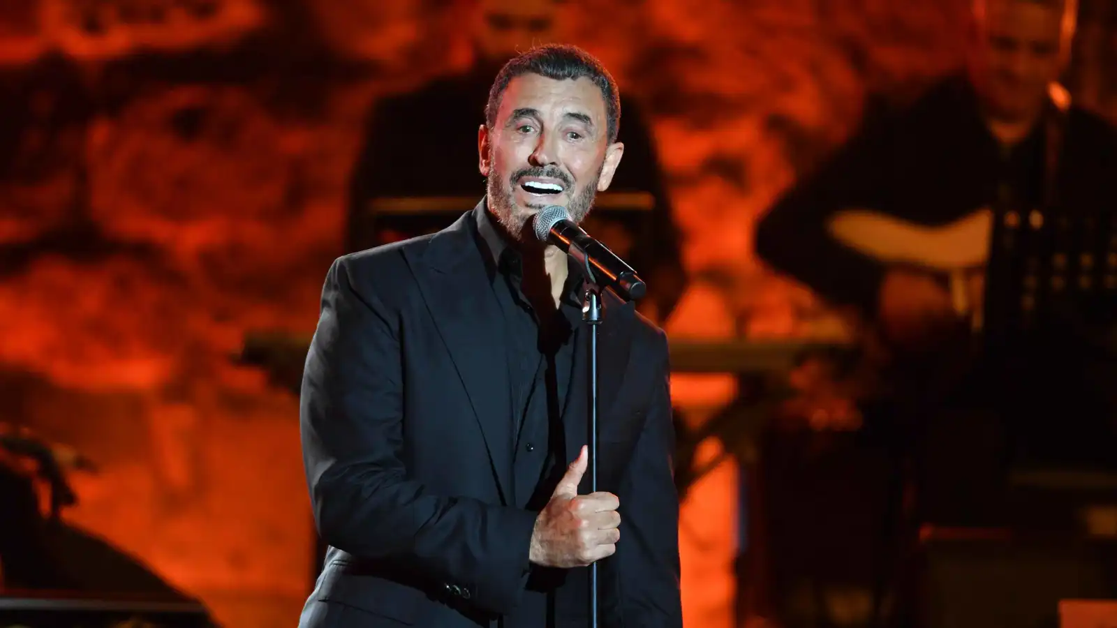 في ذكرى ميلاده الـ68.. محطات بارزة في مسيرة كاظم الساهر