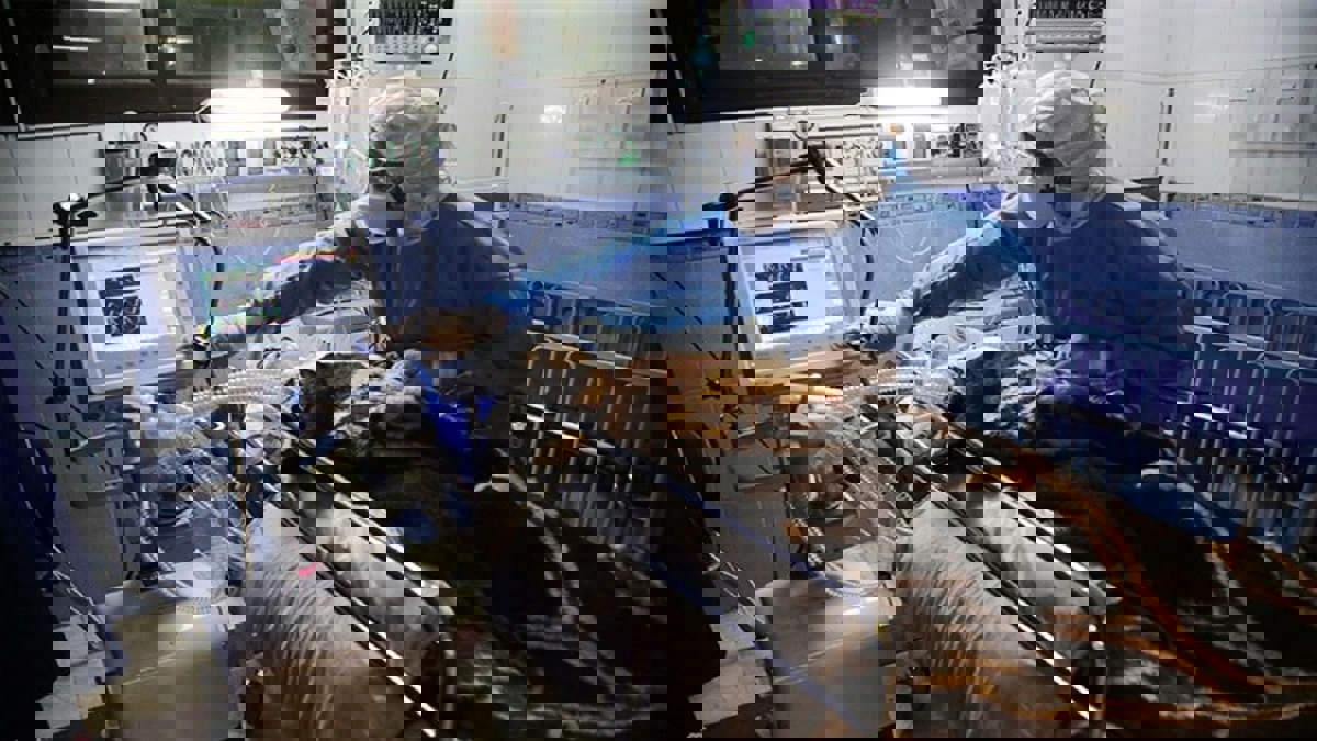 إيران.. وفاة 139 وإصابة 3076 بفيروس كورونا خلال 24 ساعة