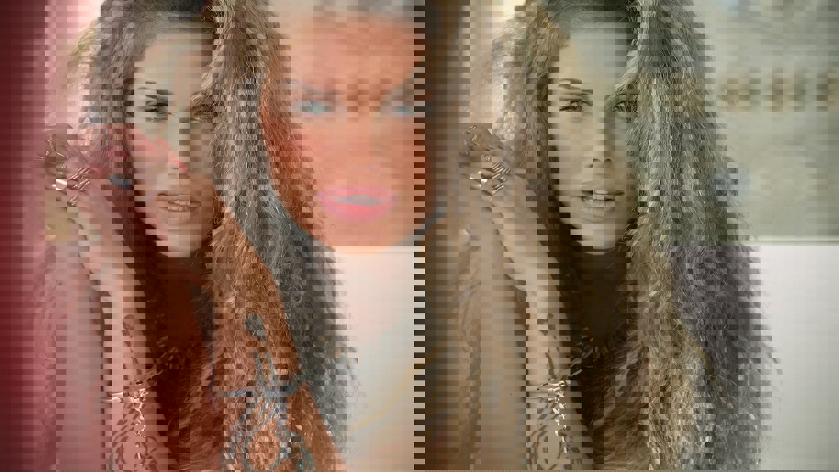 هل ستشارك نيكول سابا الزعيم عادل إمام في رمضان؟