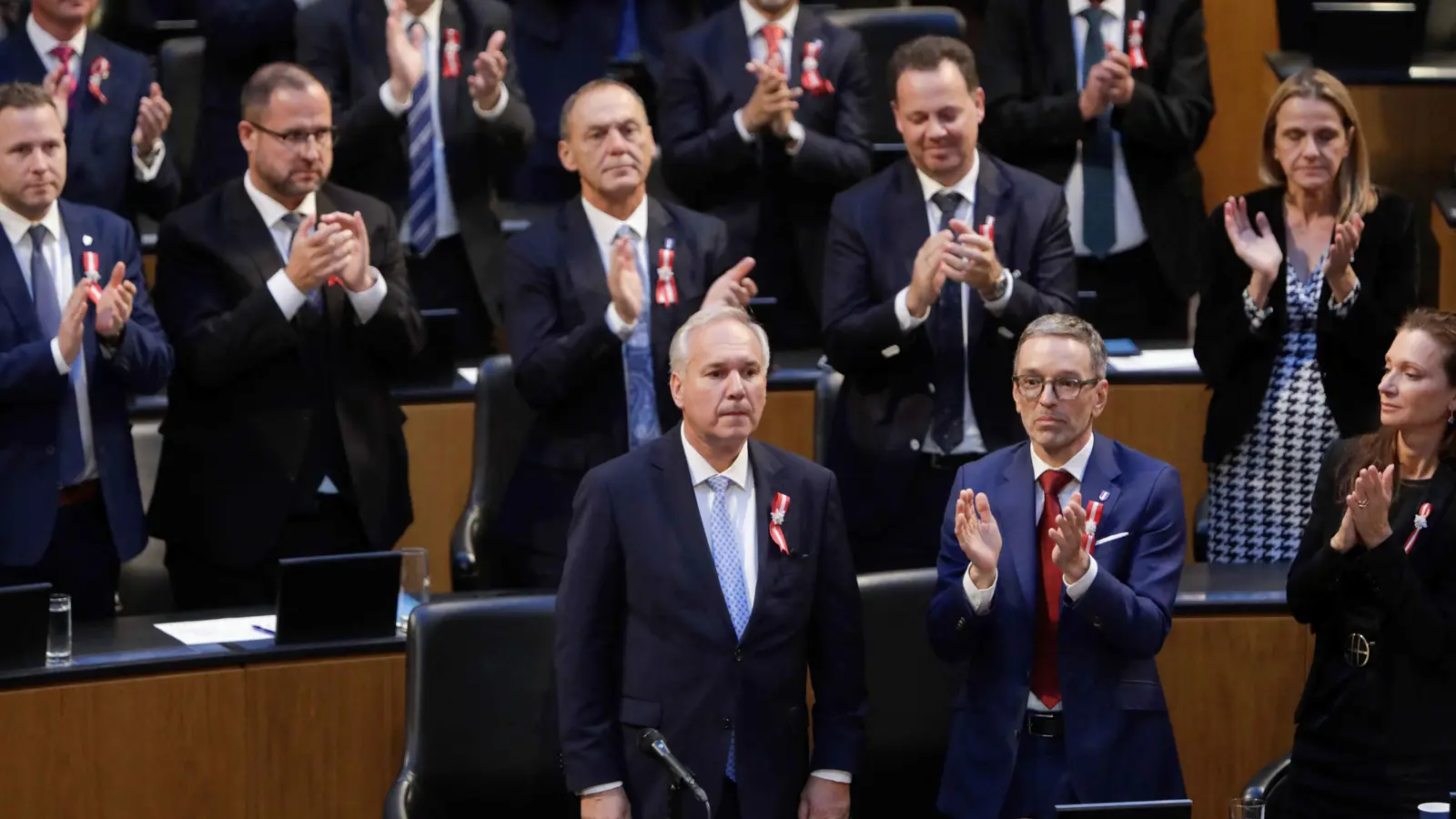 برلمان النمسا ينتخب أول رئيس يميني متطرف