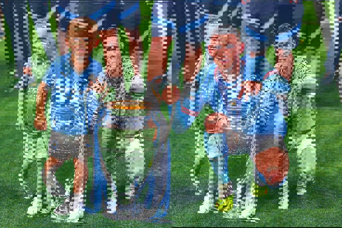 روني نجل فيل فودين يوقع عقدًا ضخمًا مع دار أزياء