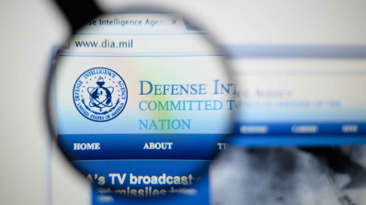 بسبب ترامب.. موظف استخبارات أمريكي يسقط في فخ الجاسوسية