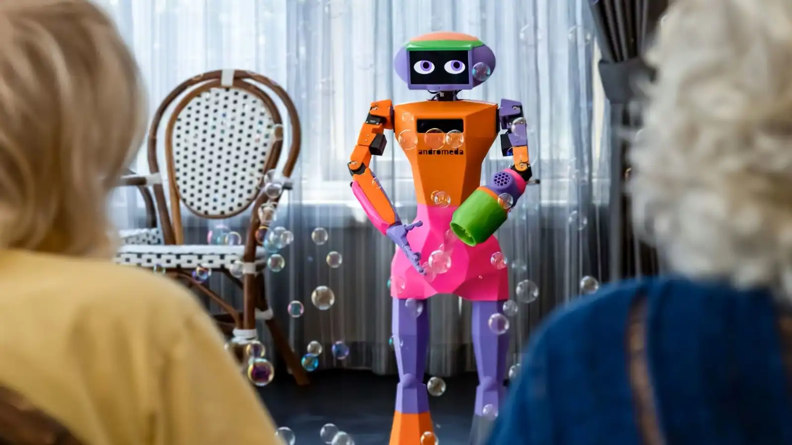 روبوت لرعاية المسنين