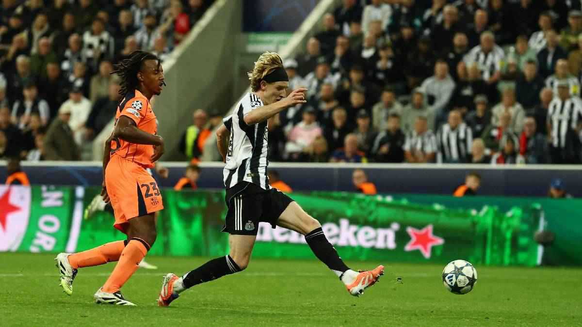 لم نعتد على ذلك.. أكثر ما صدم نجم نيوكاسل في فريق برشلونة