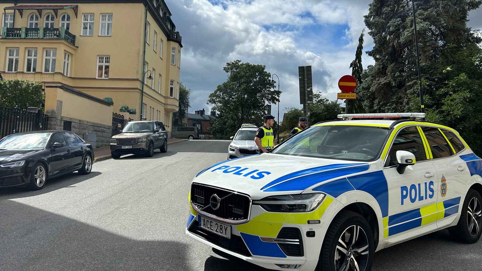 السويد تحيل سلوان موميكا للقضاء بتهمة تدنيس القرآن