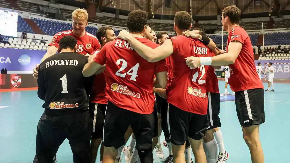 الأهلي يتوج بدوري أبطال إفريقيا لكرة اليد بفوزه على منتدى درب السلطان المغربي