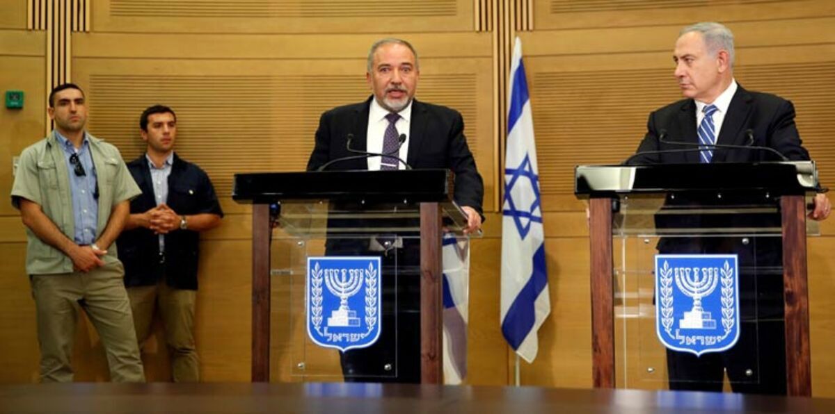 ليبرمان يستهل عمله وزيرًا للدفاع بإعلان دعمه مبادرة السيسي