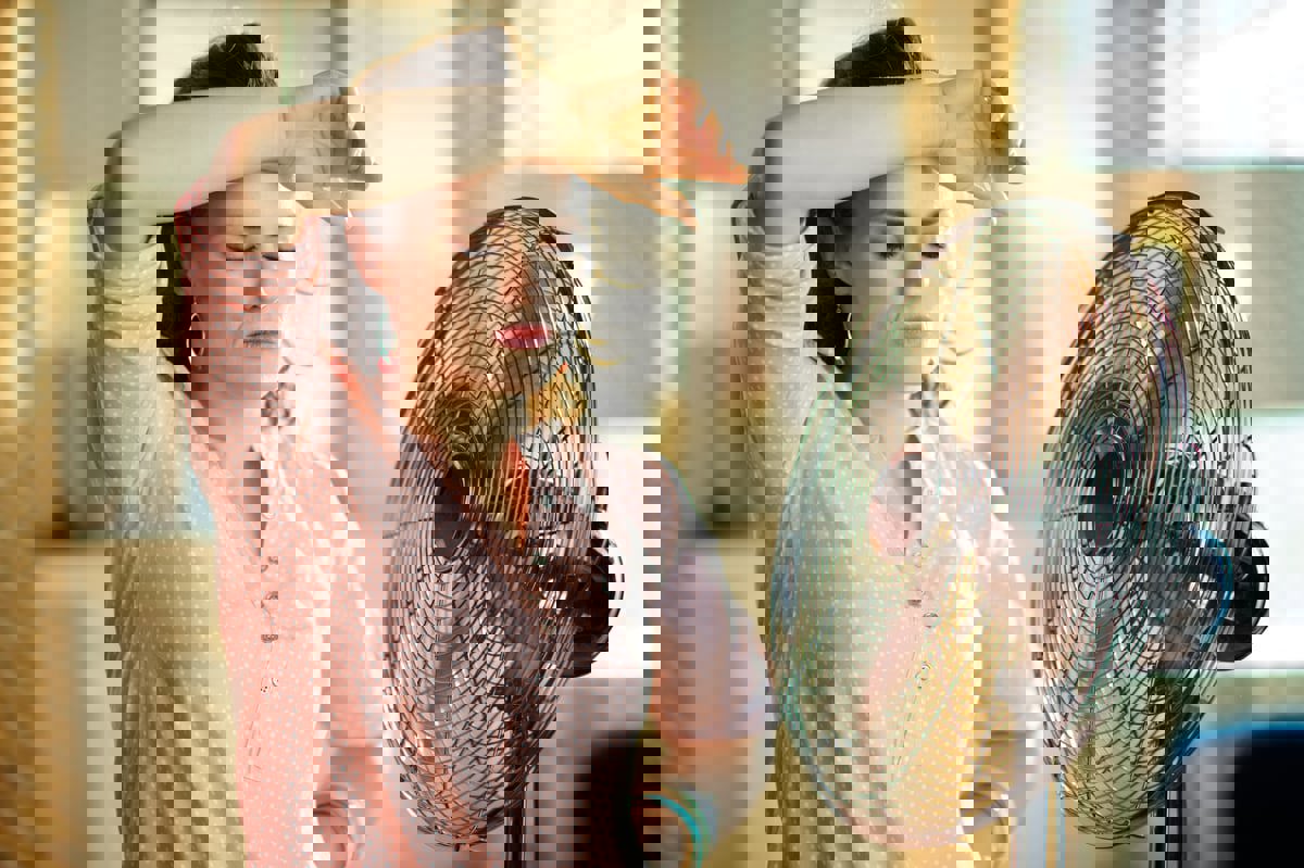 بعيدا عن المكيف.. 7 طرق لتبريد نفسك في أيام الحر