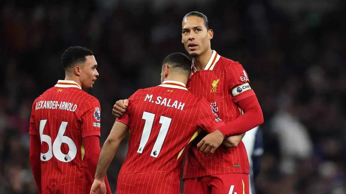 صيف الحسم في آنفيلد.. مستقبل غامض ينتظر 12 لاعبا في ليفربول