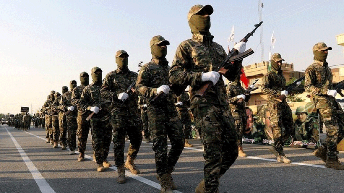 إيران ترسل تعزيزات عسكرية جديدة إلى الحدود مع أذربيجان (فيديو)‎