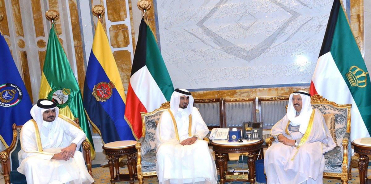 دبلوماسي كويتي: الأيام المقبلة ستشهد تطورات باتجاه حدوث انفراج في الأزمة الخليجية