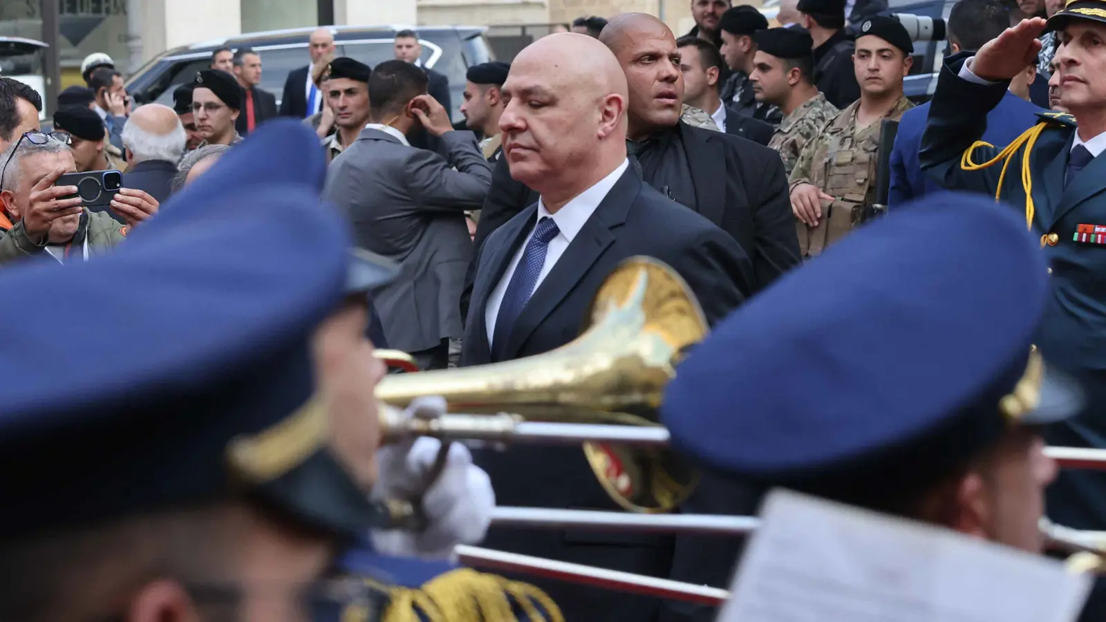 "معادلات جديدة".. كيف ستكون طبيعة العلاقة بين لبنان وإيران في عهد عون؟