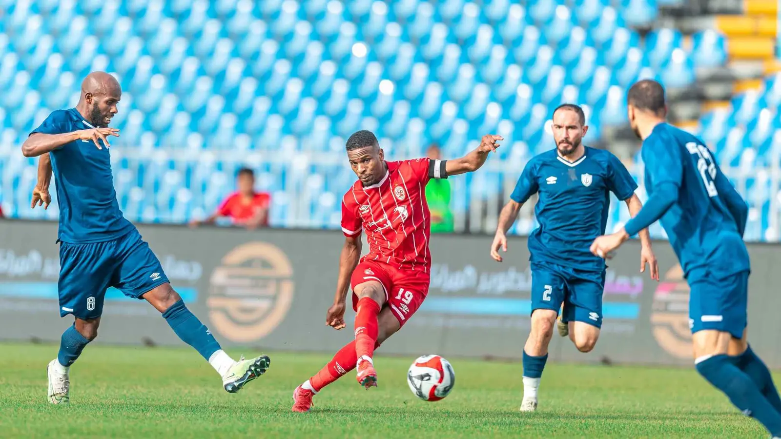 الاتحاد الليبي لكرة القدم يفاجئ أندية مرحلة التتويج بقرارات صادمة