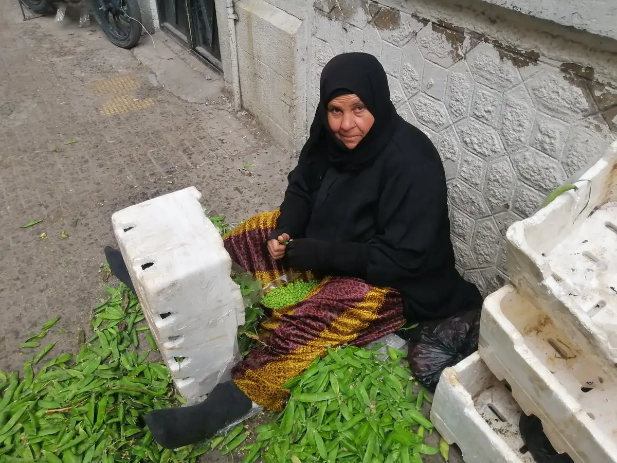 الأمّ السورية.. امرأة بخمسة رجال (صور)