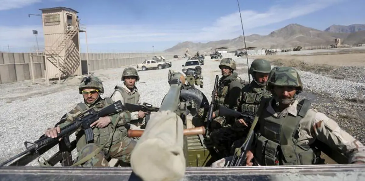 الجيش الأفغاني يحرر 35 أفغانيا من سجون طالبان