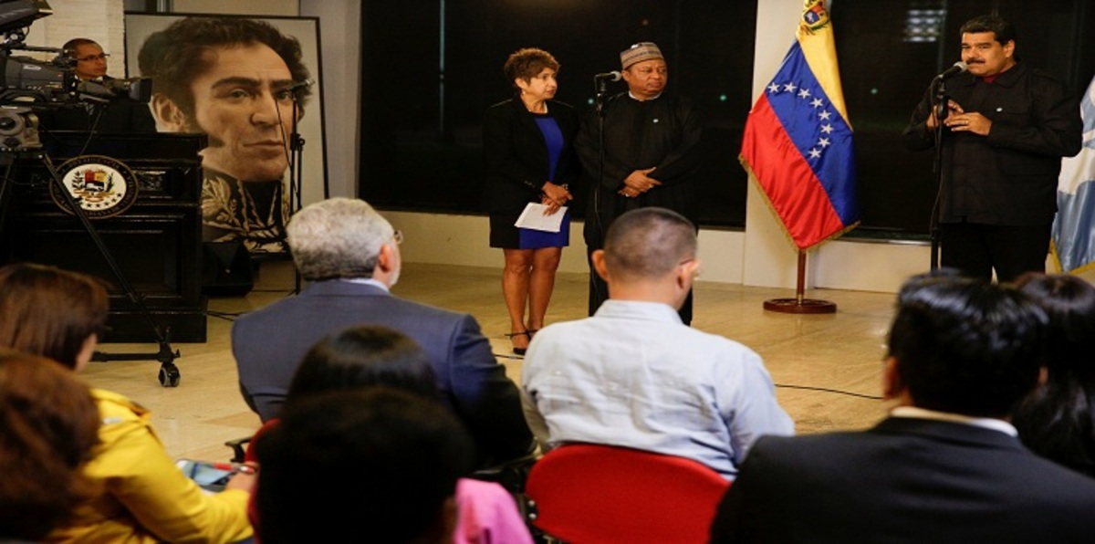 أوبك تؤكد استقرار النفط في 2017 وفنزويلا تريد 70 دولارًا للبرميل