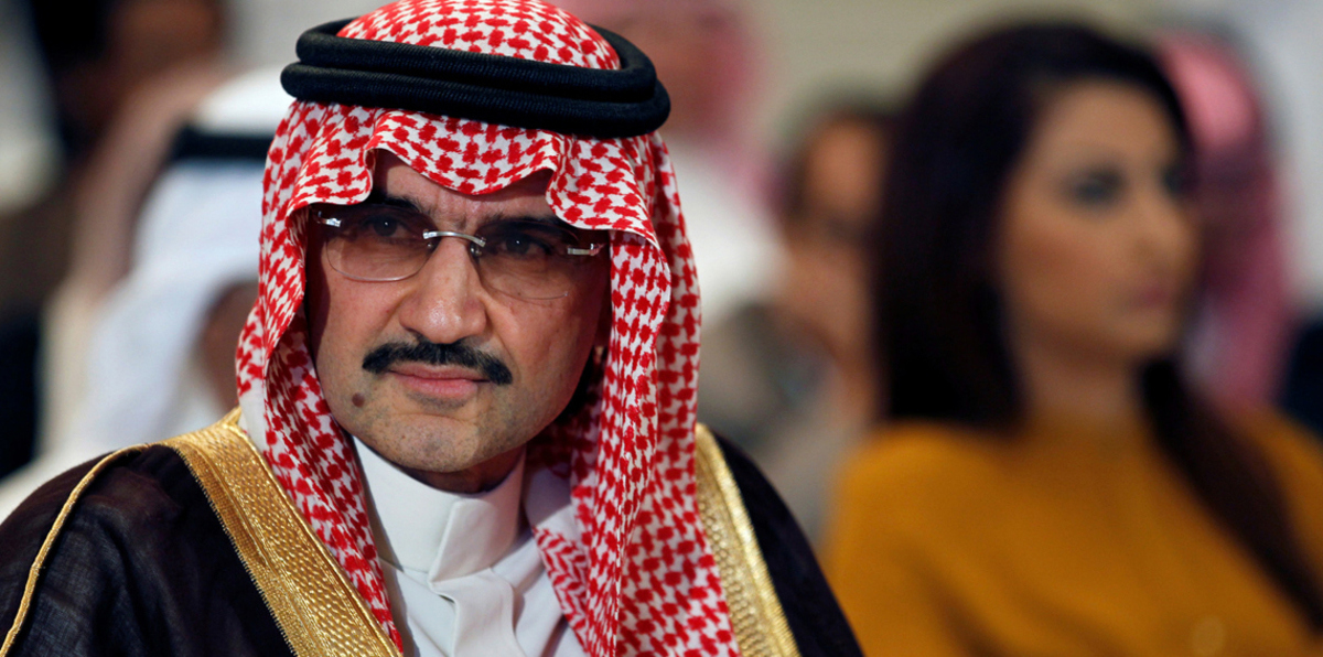 في حفل تكريم موظفيه.. الوليد بن طلال: هذا المسؤول "خرب المنظومة" (فيديو)