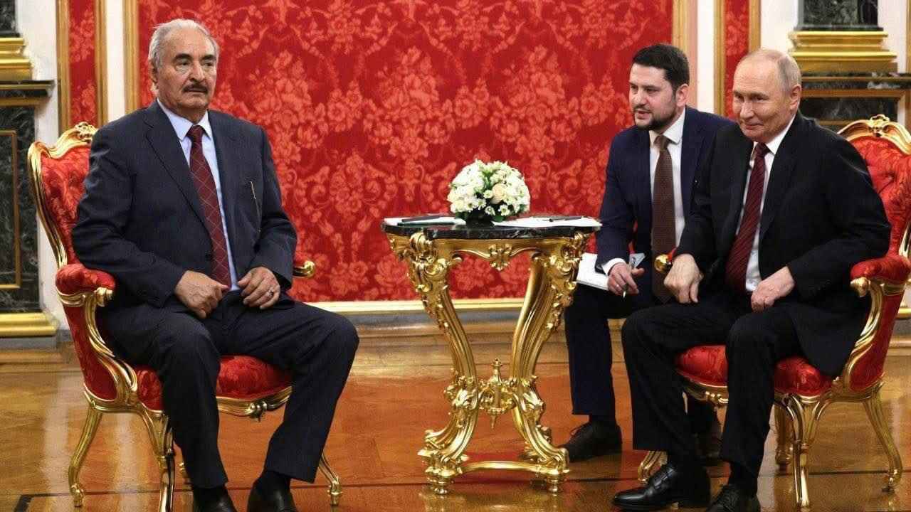 حفتر يلتقي بوتين في الكرملين