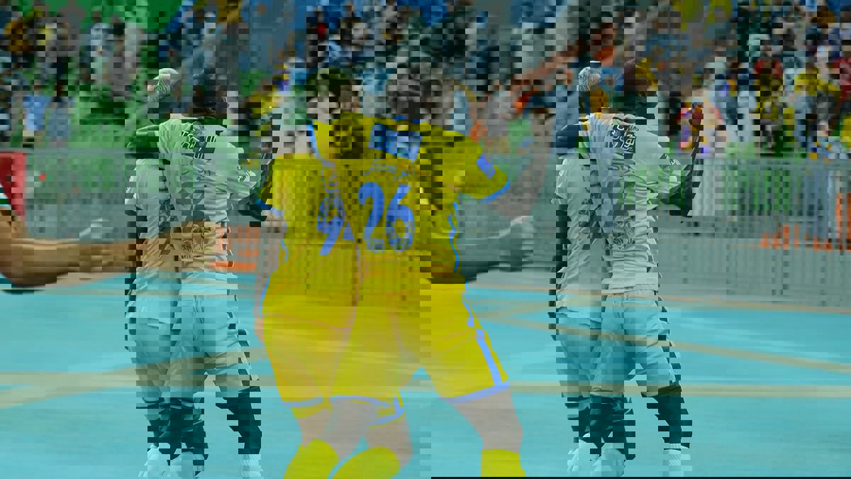 مباراة الأهلي والنصر.. فرحة وانفعال شديد من أبوبكر بعد هدف تاليسكا الثاني (فيديو)