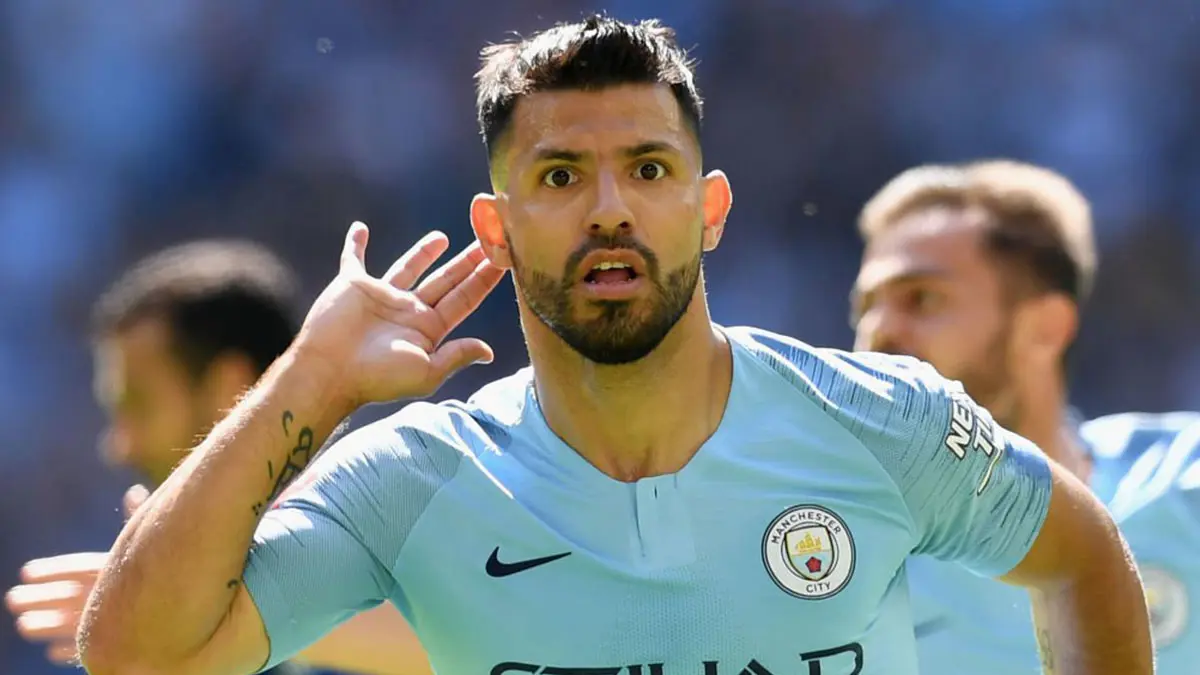 مباراة مانشستر سيتي وتشيلسي.. غوارديولا يشيد بعقلية أغويرو في المباريات الكبيرة