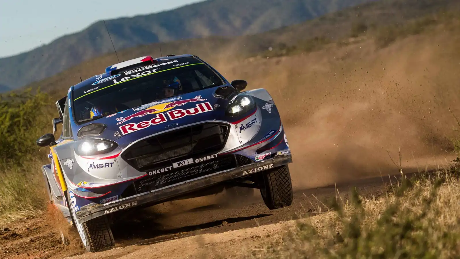 انقلاب سيارة في رالي الأرجنتين يسفر عن وفاة متفرّج