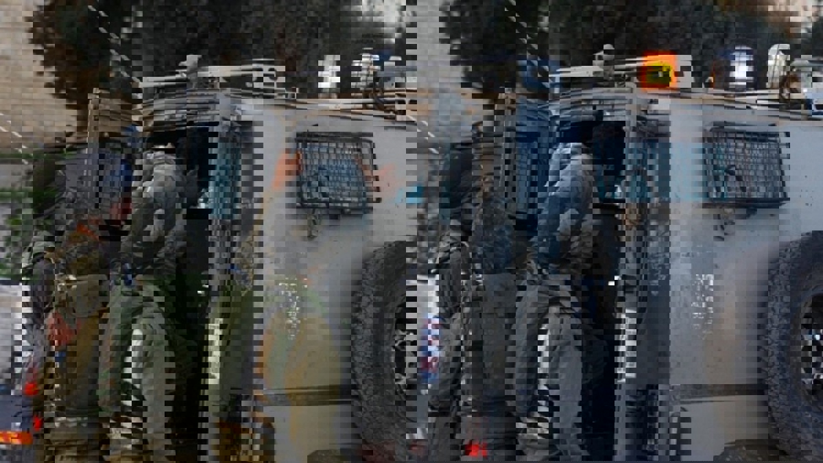 الاحتلال يعتقل فلسطينيًا يشتبه بقتله مستوطنة إسرائيلية في الضفة الغربية