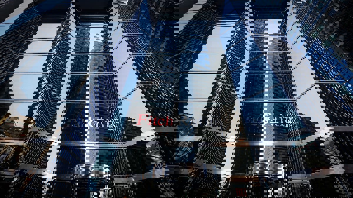 وكالة "فيتش" تخفض التصنيف الائتماني لتونس