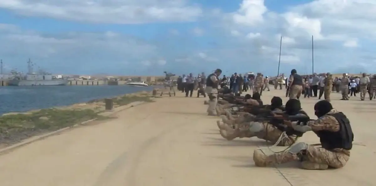 القوات الخاصة الليبية تعدم نجل وزير في حكومة الغويل (صور)