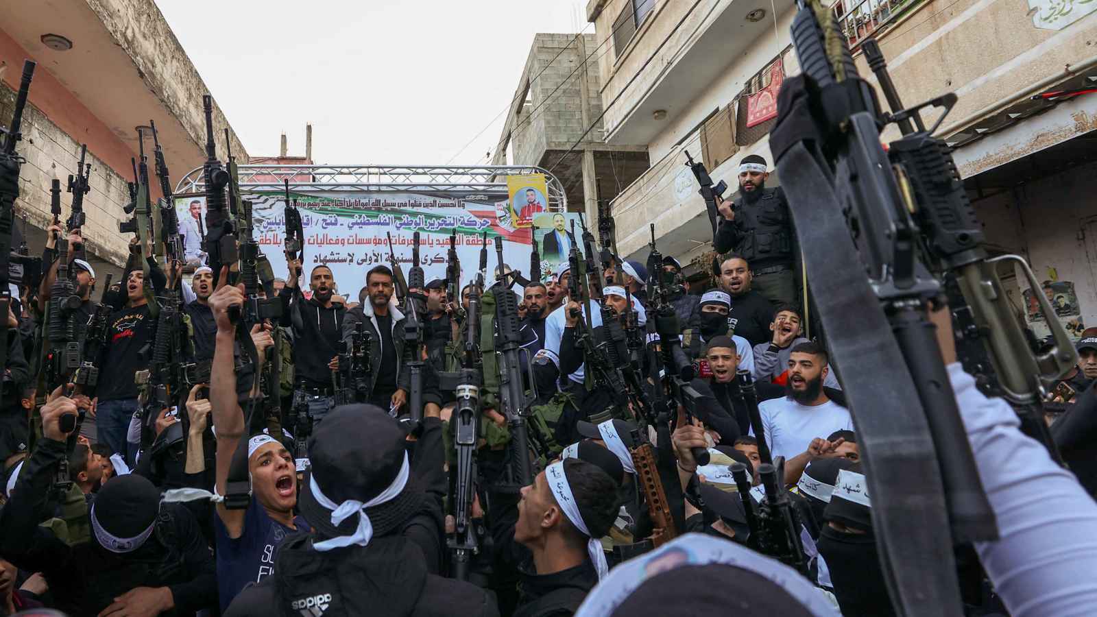 كتائب "شهداء الأقصى".. لاعب جديد في الضفة ينذر بتأجيج الصراع