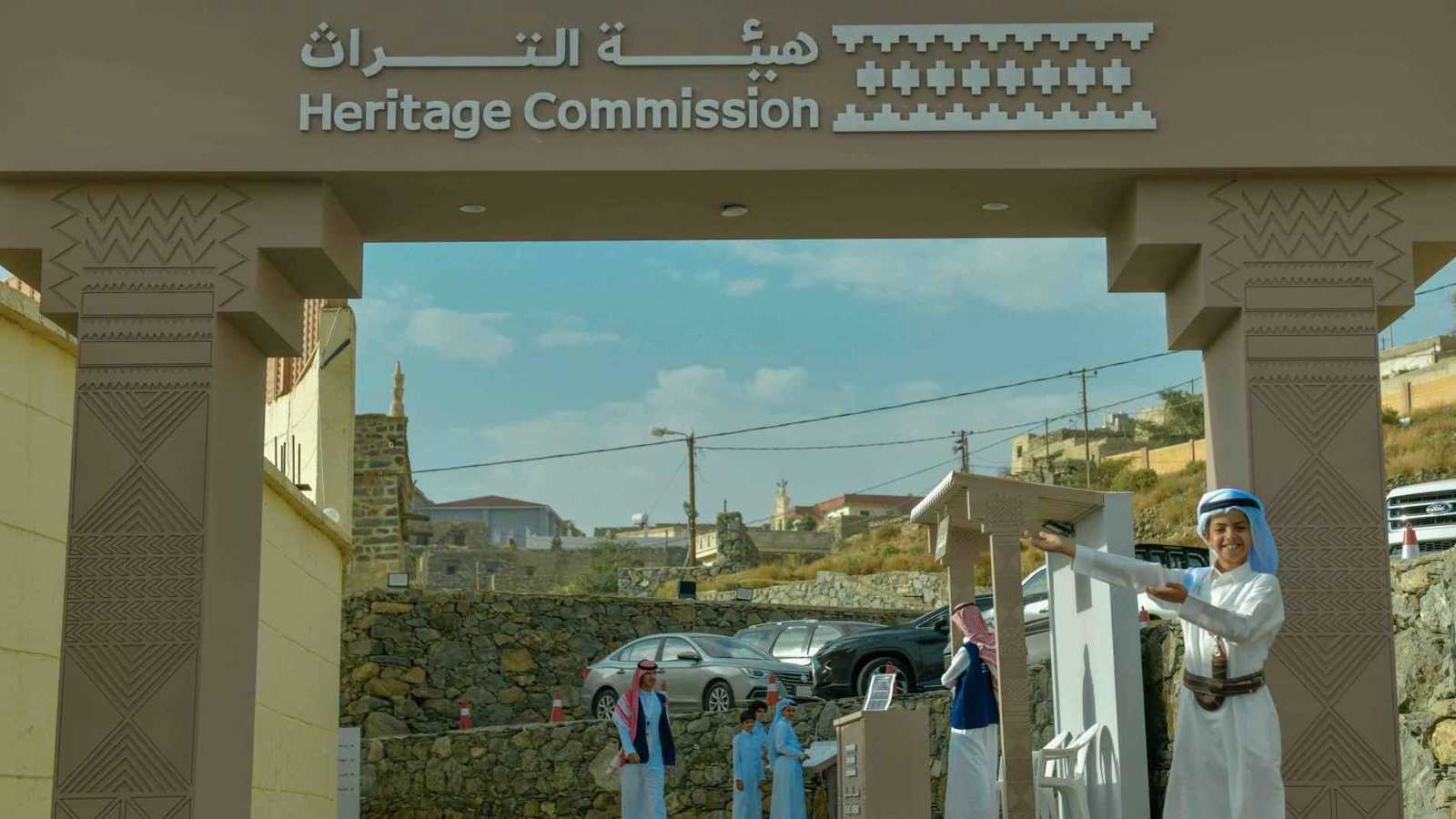 اكتشاف كنوز أثرية عمرها 50 ألف سنة غرب الرياض (صور)