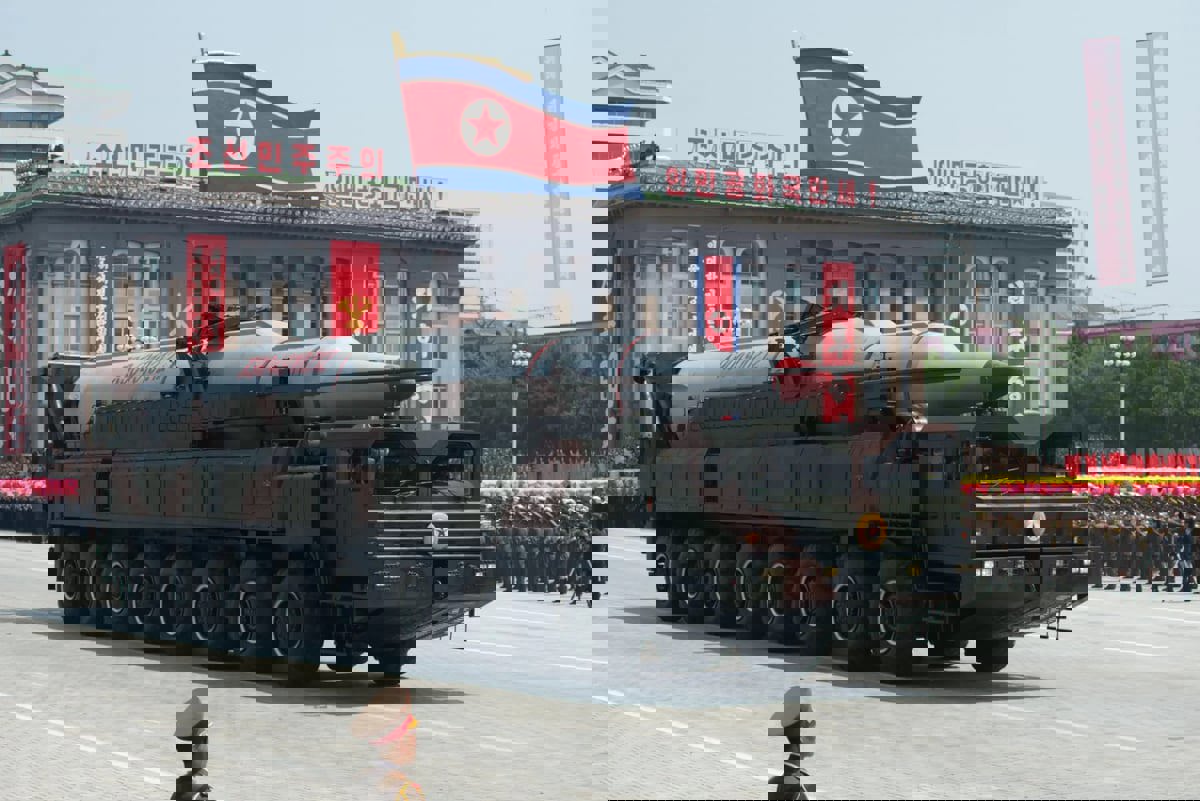 كوريا الشمالية تطلق صاروخين بغضون ساعات