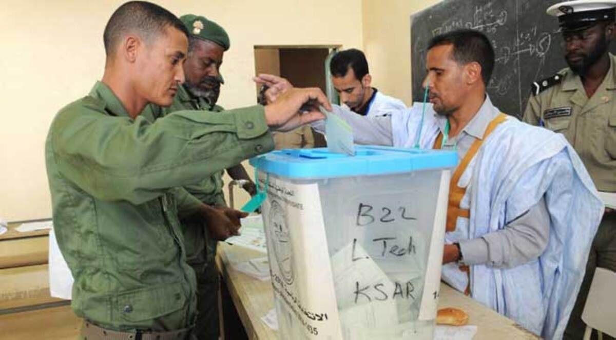 انتخابات رئاسية بموريتانيا وسط توقعات بفوز ولد عبد العزيز