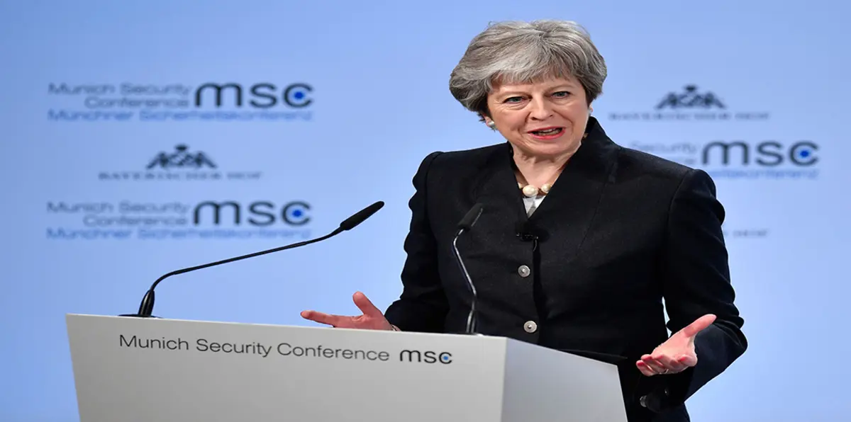 تيرزا ماي تحذر من احتمال عدم خروج بريطانيا من الاتحاد الأوروبي