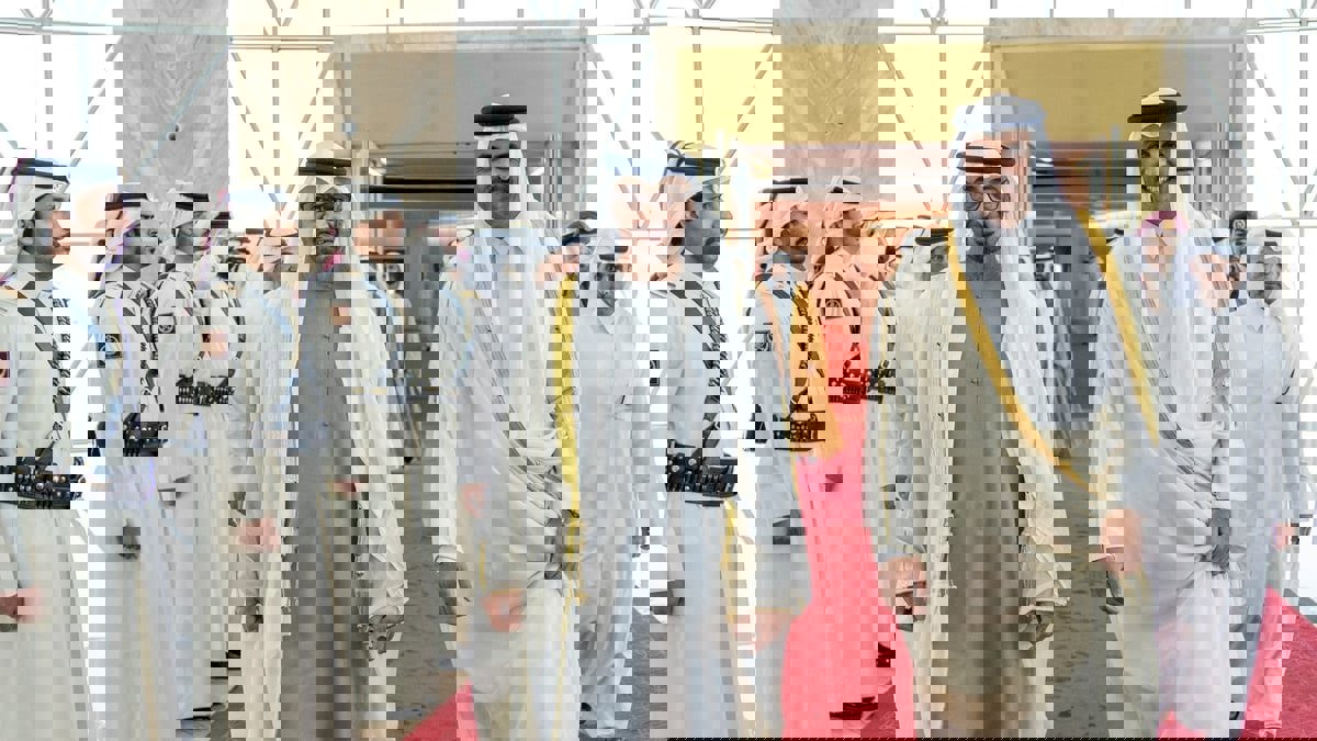 الرئيس الإماراتي يجري مباحثات هاتفية مع أمير دولة قطر 