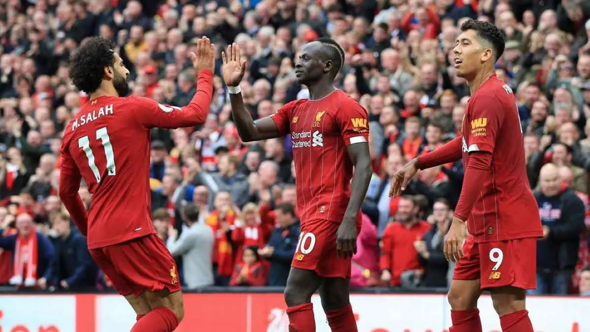 نجم الأهلي السعودي يتصدرهم.. أفضل 15 برازيليا في تاريخ الدوري الإنجليزي