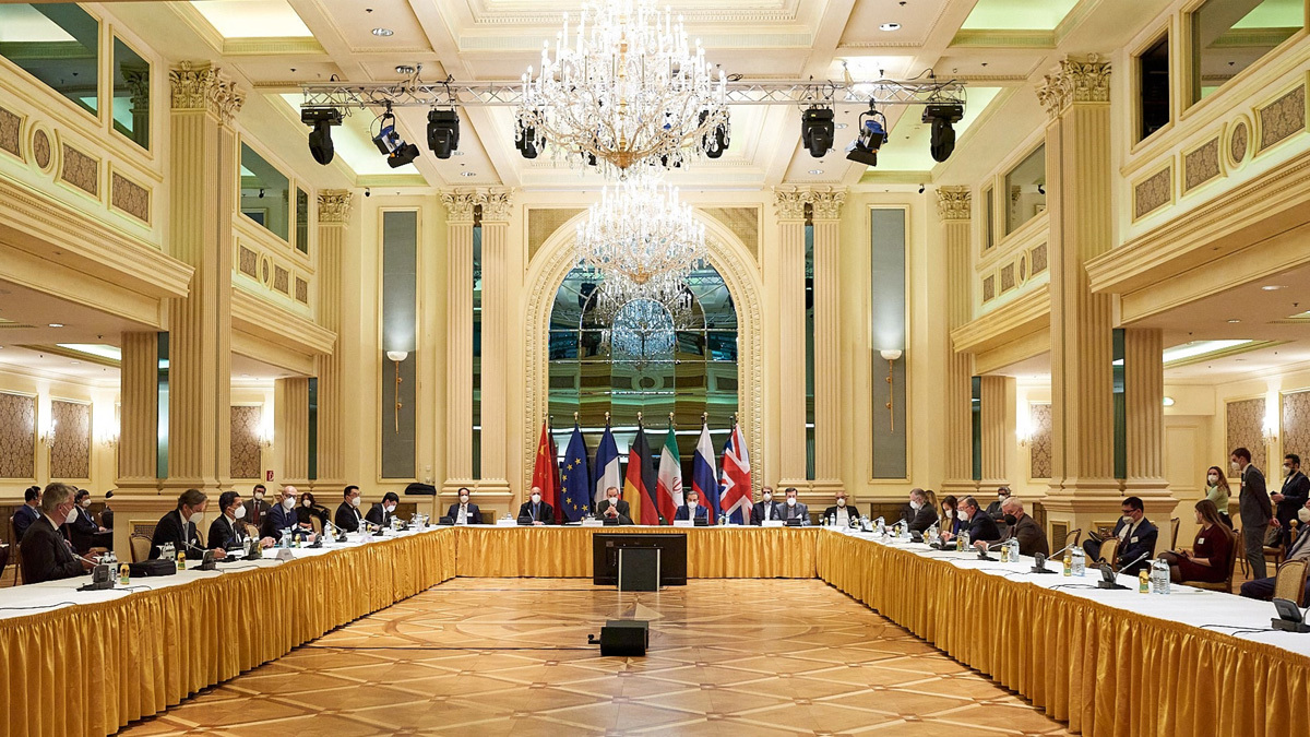 تقرير أمريكي يدعم تسريبات ظريف بشأن "التخوف" الروسي من الاتفاق النووي