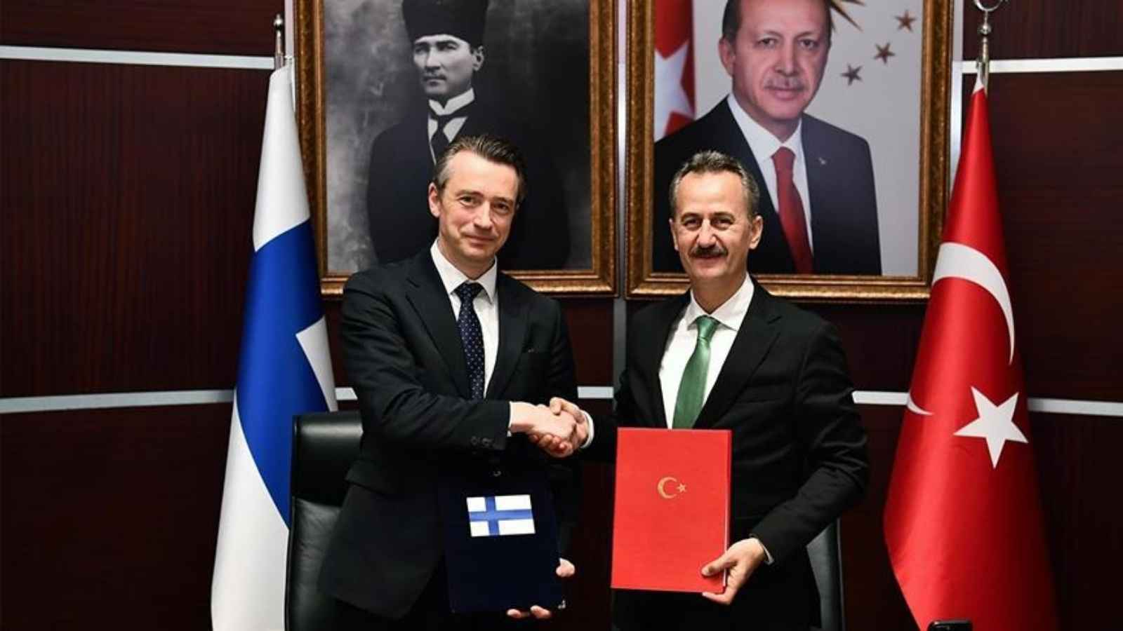 تركيا وفنلندا توقعان مذكرة تفاهم للتعاون في الصناعات الدفاعية