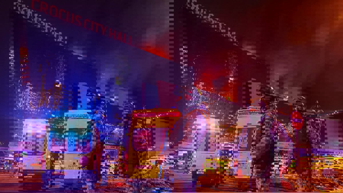 المدعون يطلبون حبس ثلاثة مشتبه بهم إضافيين في هجوم موسكو 