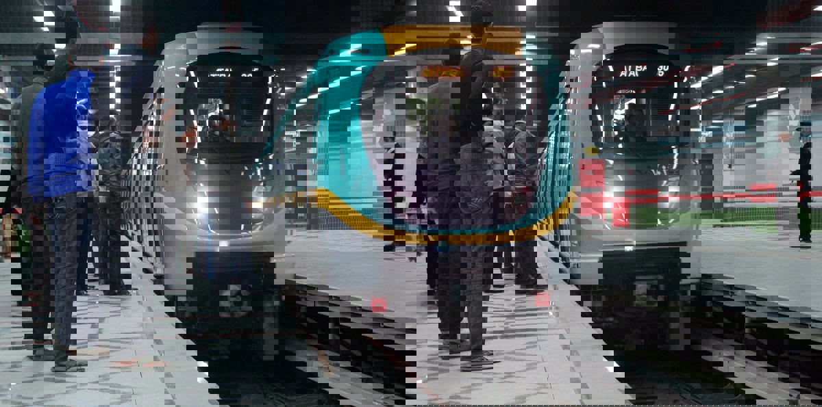 مصر تعزز الأمن خارج مترو الأنفاق بعد احتجاجات على زيادة أسعار التذاكر