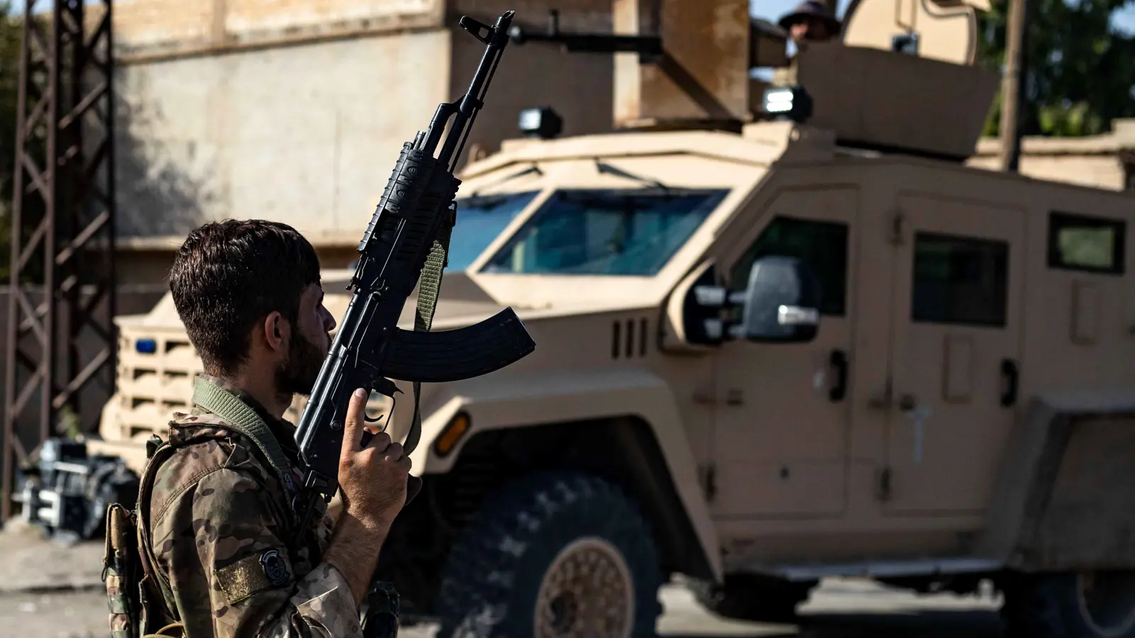 مقتل عنصر من "قسد" بهجوم لداعش شرق سوريا