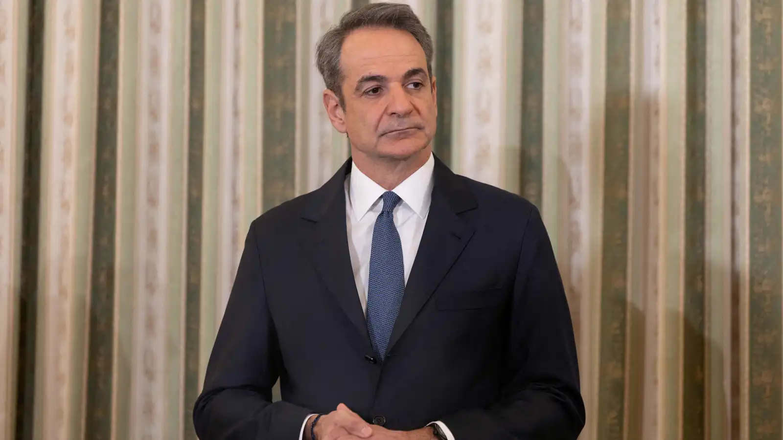 اليونان تطالب بتدويل ملف "هرمز" وترفض رسوم إيران على الملاحة