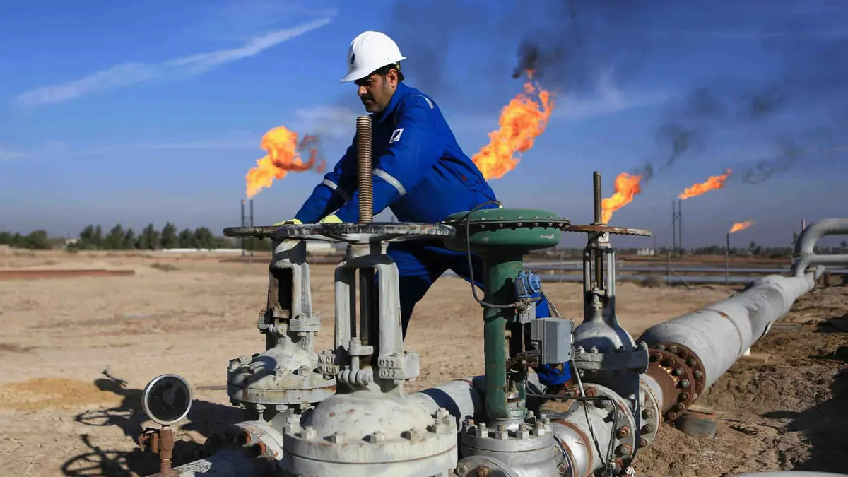 النفط يتجه نحو تسجيل مكاسب أسبوعية مع انحسار مخاوف الركود