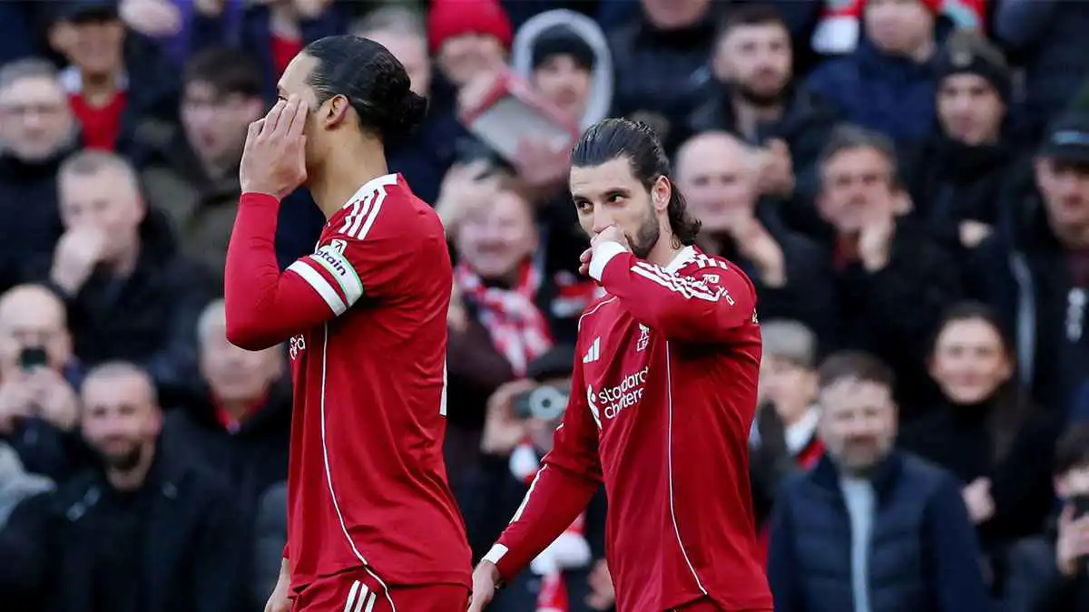 سنلعب في دوري المؤتمرات.. سوبوسلاي يوجه انتقادات حادة لزملائه